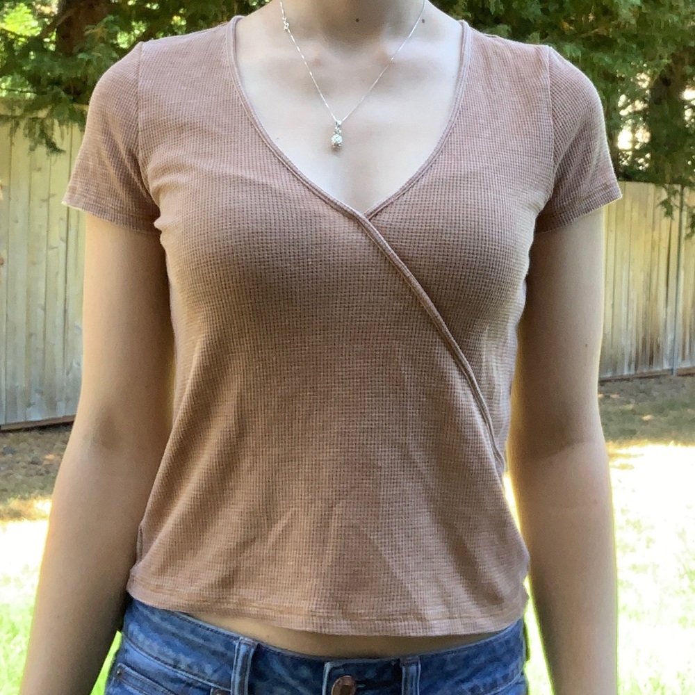 American Eagle brown top